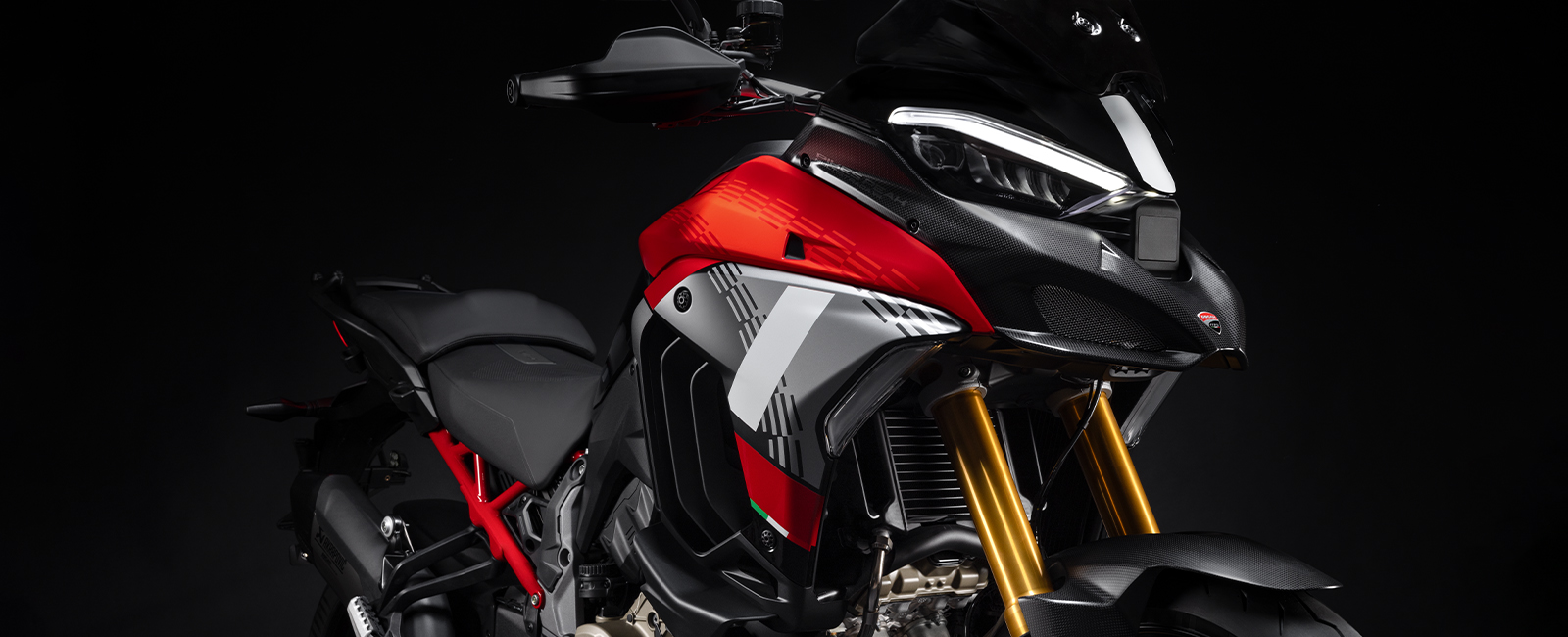 Ducati-MY25-Multistrada-V4-Pikes-Peak-overview-carousel-hero-link-1600x650-01