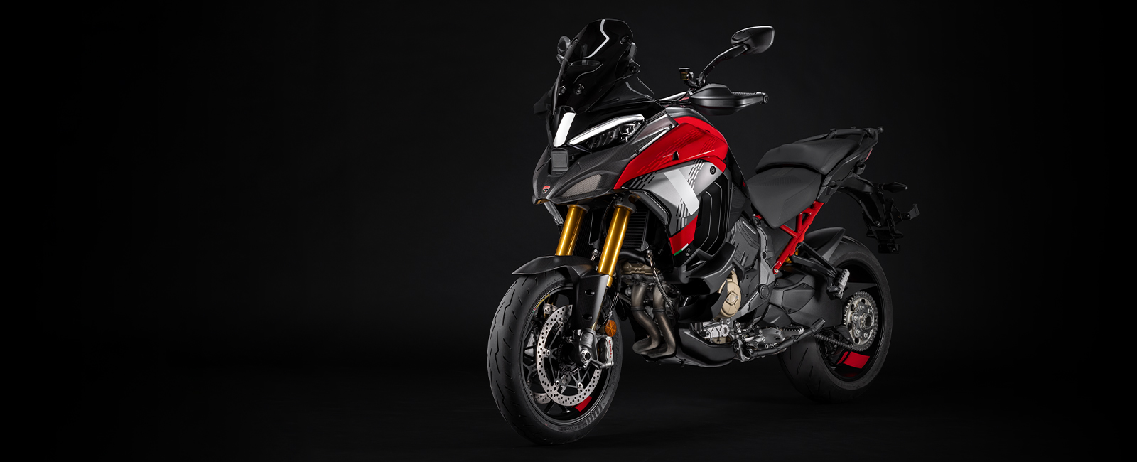 Ducati-MY25-Multistrada-V4-Pikes-Peak-overview-carousel-hero-link-1600x650-03