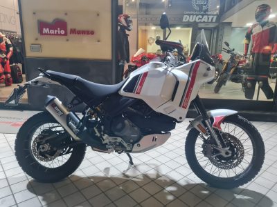 Ducati DesertX bianca usata