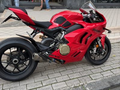 Ducati Panigale V4 rossa occasione